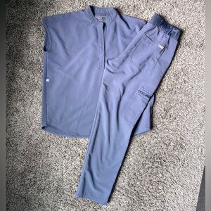 FIGS set. Rafaela top and Yola pants.